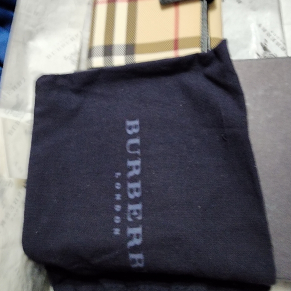 BRAND NEW BURBERRY BIFOLD NOVA CHECK WALLET FULL INCLUSIVE - Picture 9 of 10